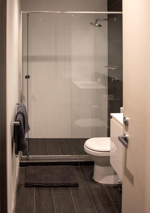 Modern Quiet 1 & 2 Bed Apt Opposite Albert Park Мельбурн Экстерьер фото