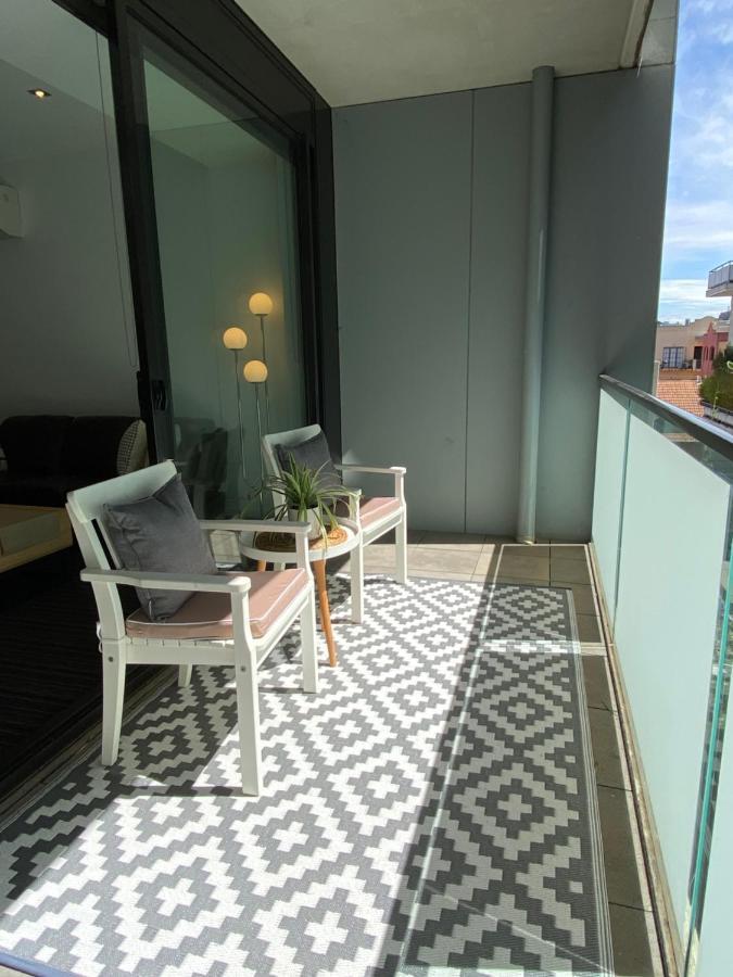 Modern Quiet 1 & 2 Bed Apt Opposite Albert Park Мельбурн Экстерьер фото