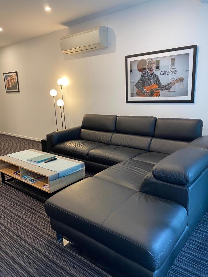 Modern Quiet 1 & 2 Bed Apt Opposite Albert Park Мельбурн Экстерьер фото