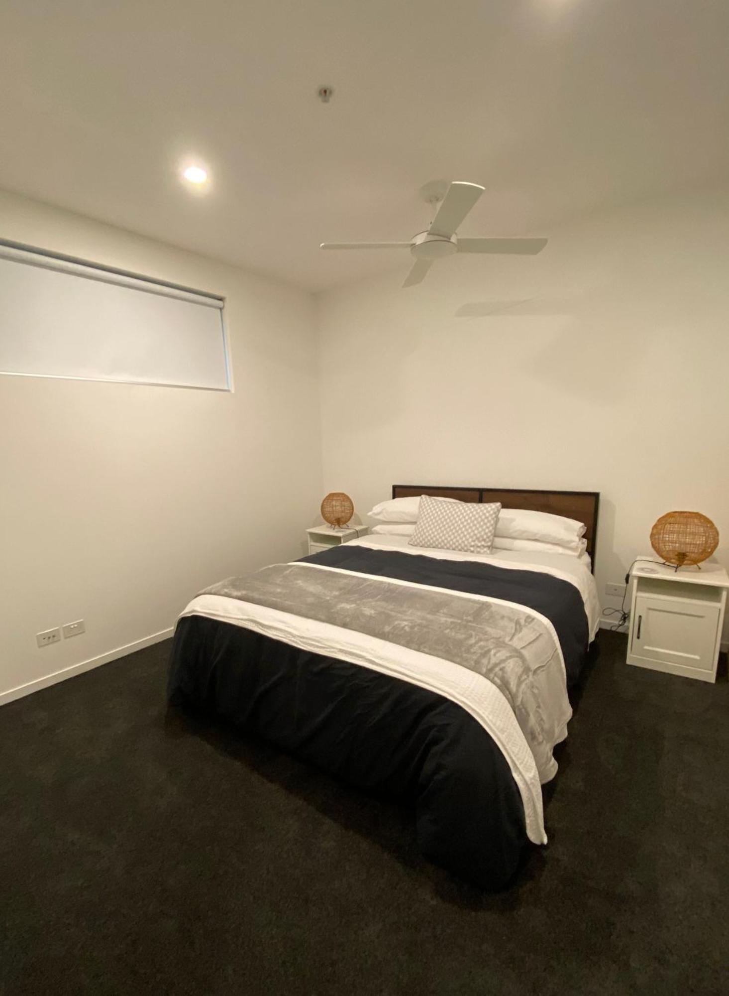 Modern Quiet 1 & 2 Bed Apt Opposite Albert Park Мельбурн Экстерьер фото